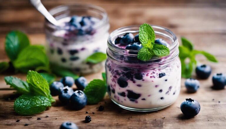 Sous Vide Blueberry and Yogurt Parfait: A 7-Day Color Diet Snack