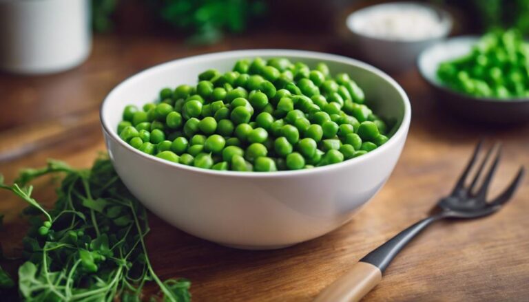 Sous Vide Lunch Bowl With Peas and Greens for the Eco-Atkins Diet